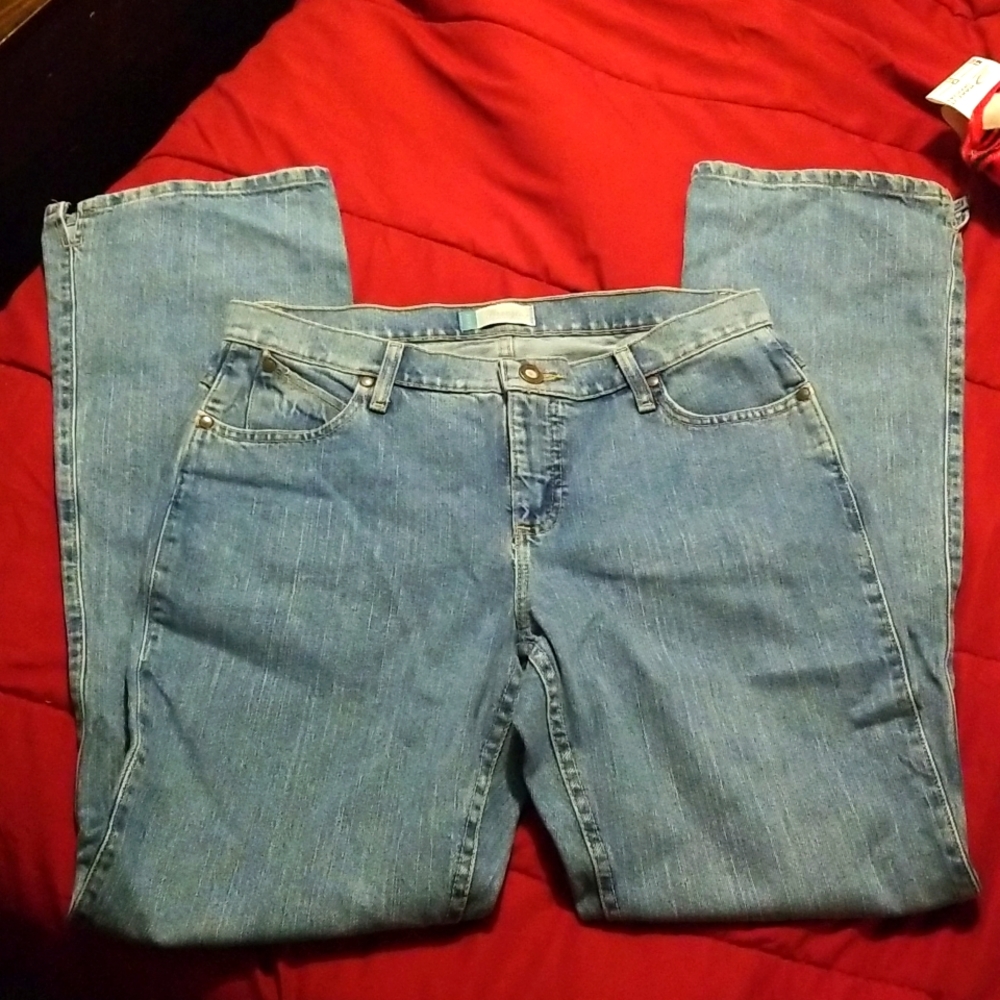 Size 11/12 Vintage Wrangler jeans Vented boot cut. Ultimate riding jean